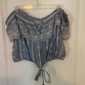 American eagle off shoulder top, size XL
